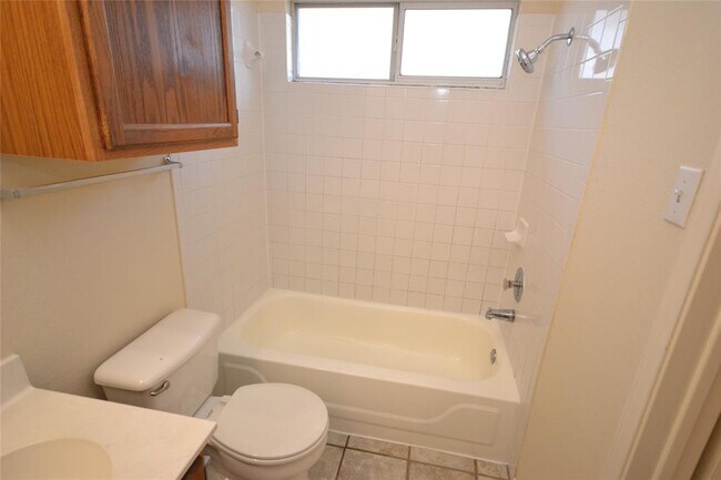 Building Photo - 1322 Manley Way