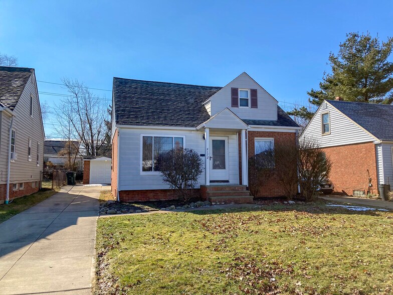 Primary Photo - 4172 Lambert Rd