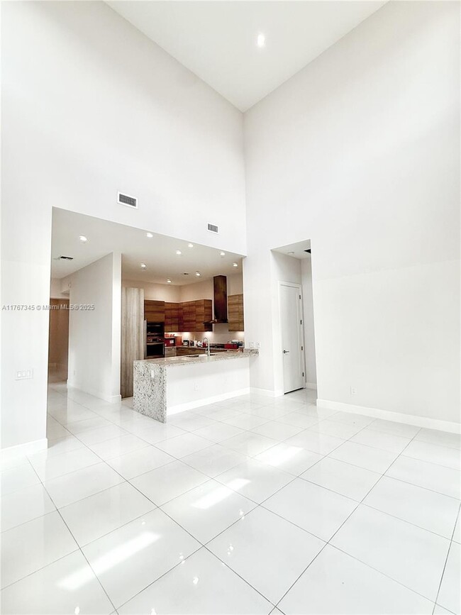 Building Photo - 5915 Brookfield Cir