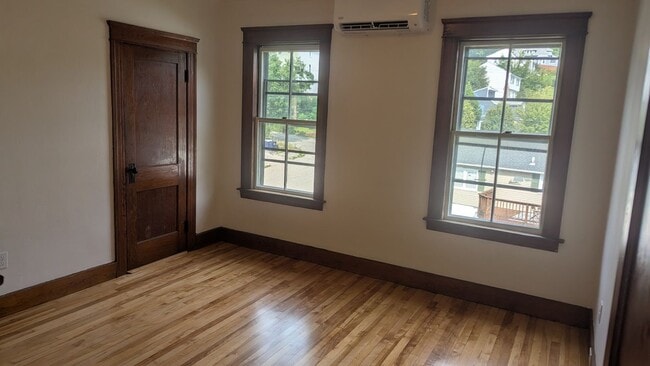Building Photo - 15 Ericsson St