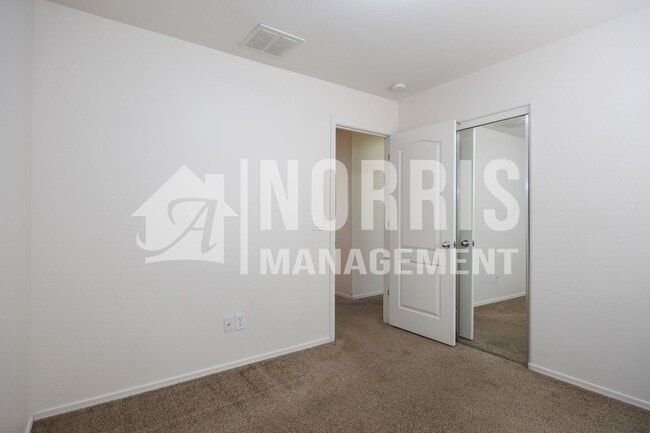 Building Photo - Beautiful Home for Rent NOW