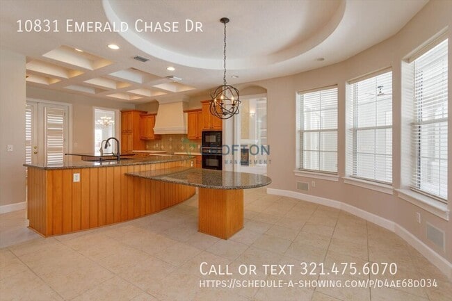 Building Photo - 10831 Emerald Chase Dr