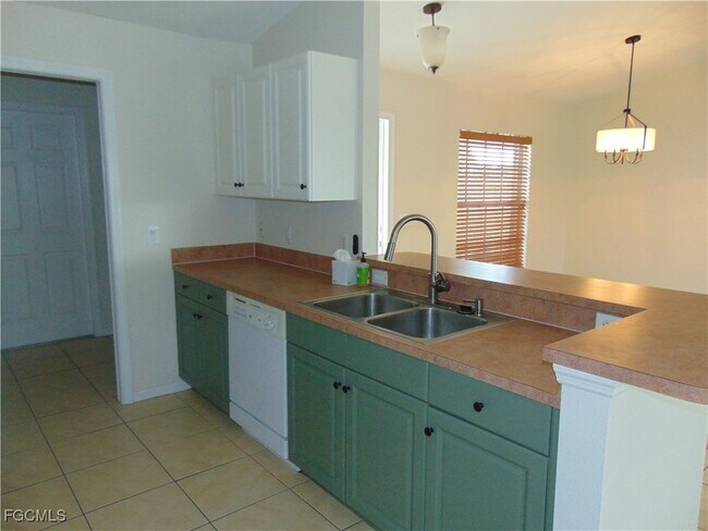 Building Photo - 9012 E Mac Ct