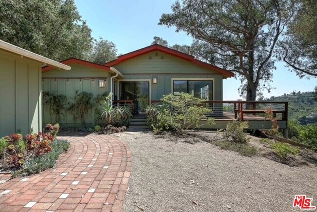 Building Photo - 112 Crestview Ln