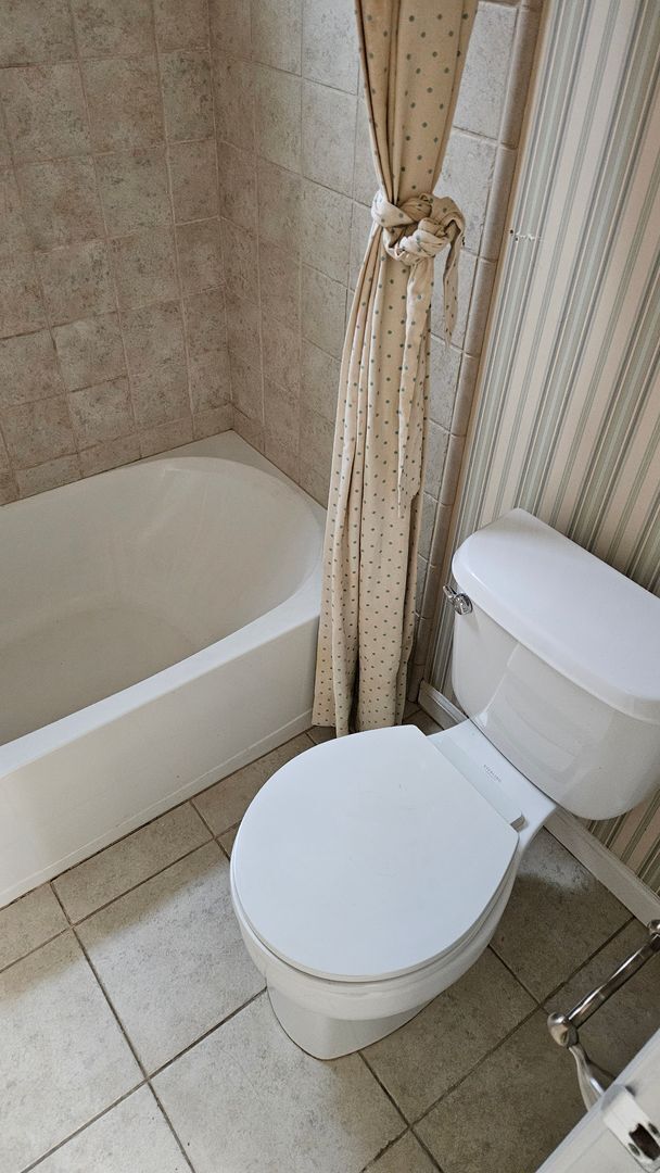 Building Photo - Hawaiian