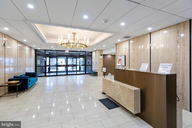 Building Photo - 6101 Edsall Rd