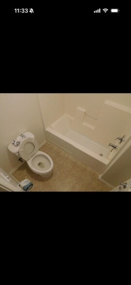 Building Photo - 2436 Horizon Dr W