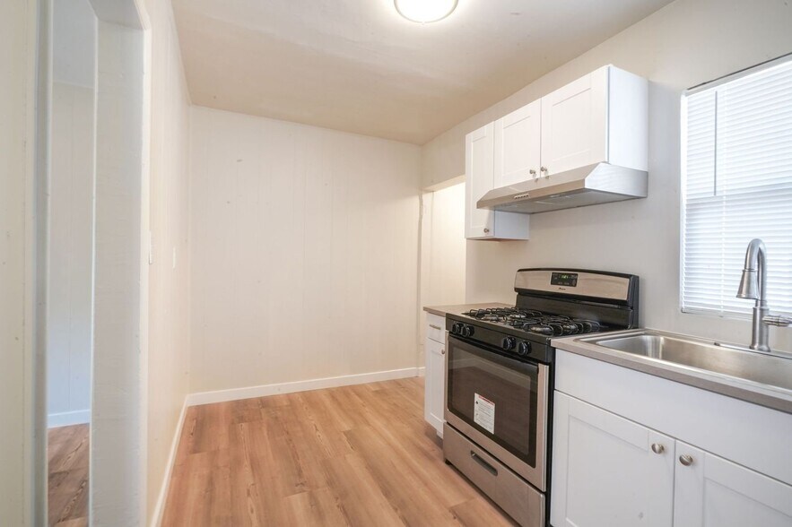 Building Photo - 8927 W 2800 S