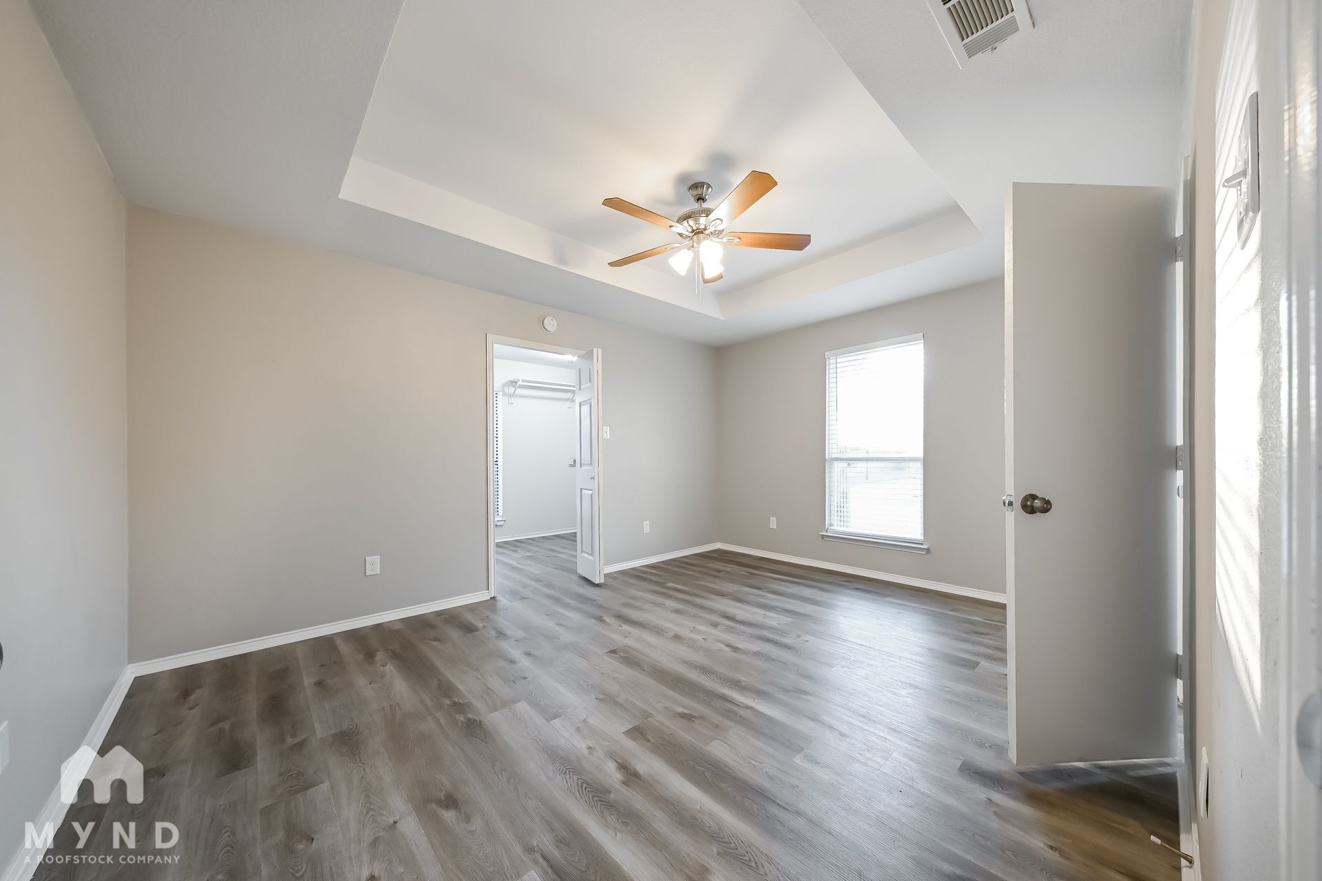 Building Photo - 701 Hillside Dr