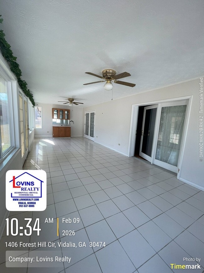 Building Photo - 1406 Forest Hill Cir