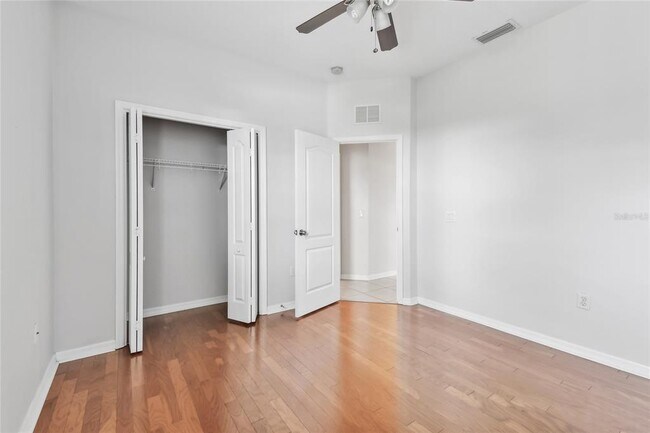 Building Photo - 5303 Moon Shell Dr