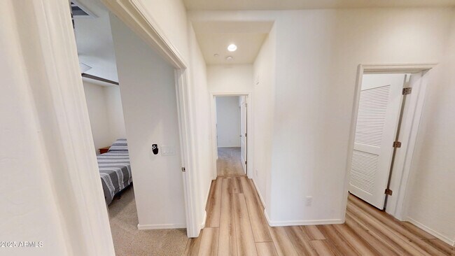 Building Photo - 14870 W Encanto Blvd