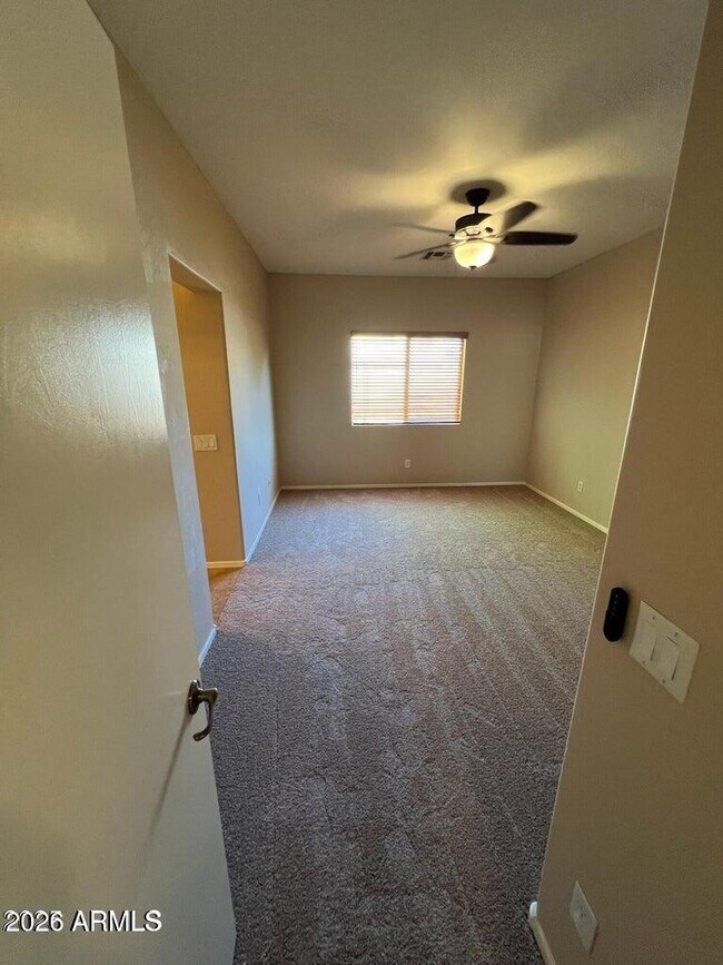 Building Photo - 714 W Spruell Ave