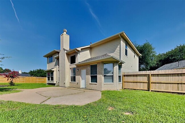 Building Photo - 17907 Timber Crossing Ln