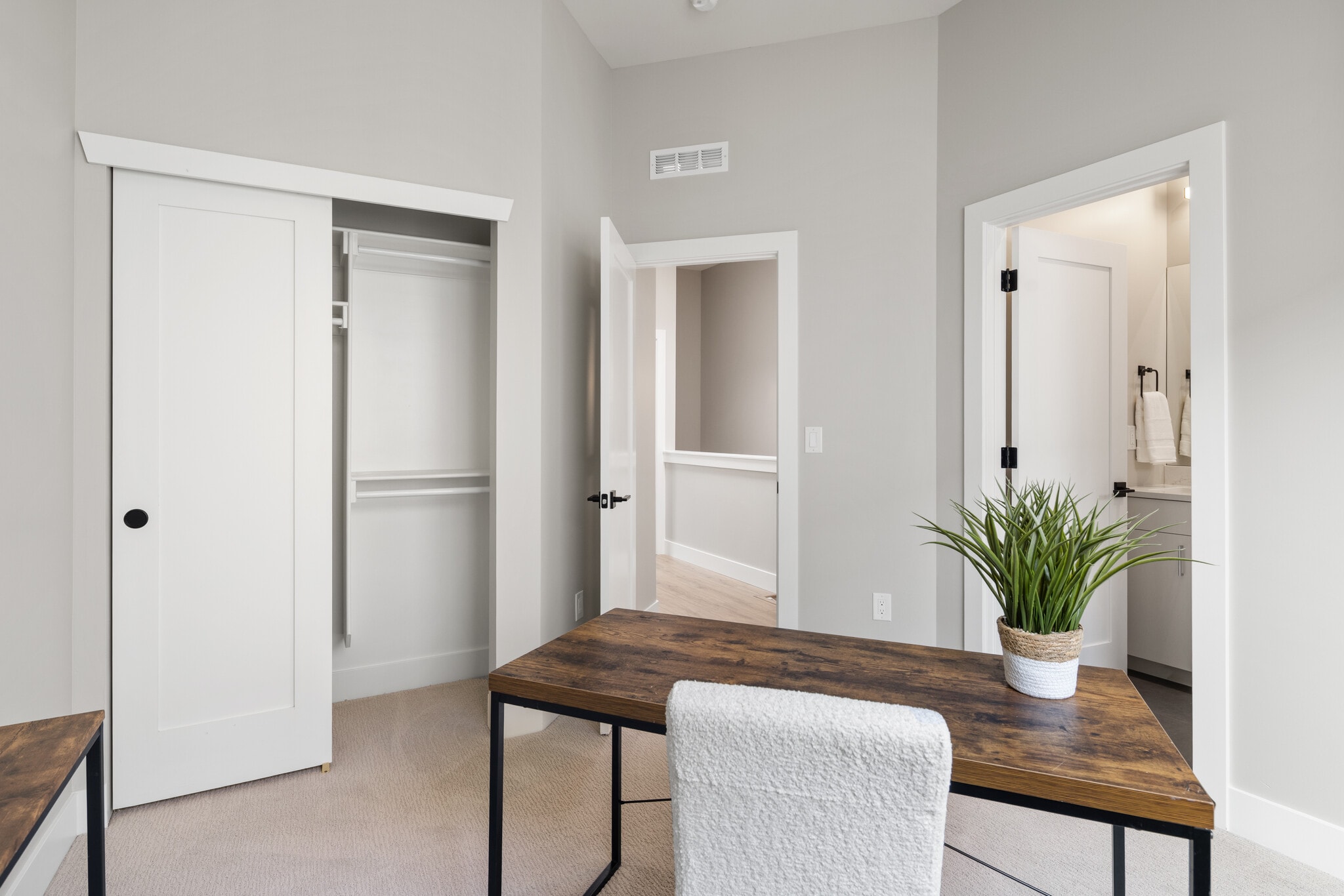 Building Photo - 2025 W 48th Ave