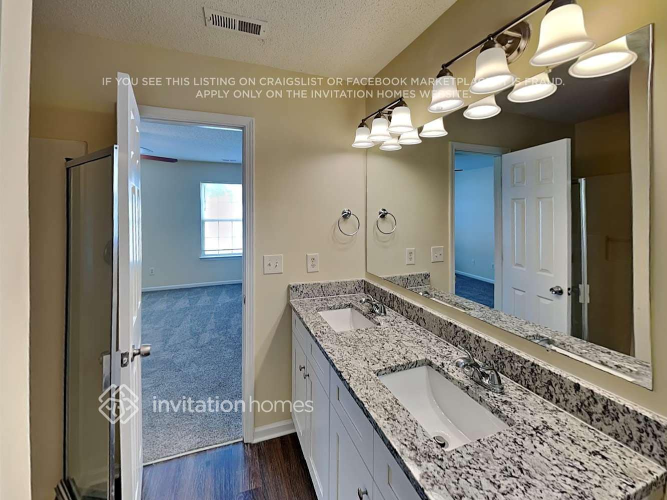 Building Photo - 1718 Mission Oaks St