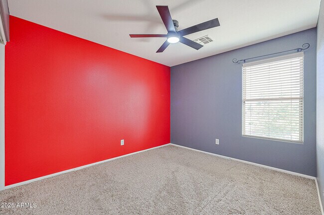 Building Photo - 5245 N 125th Ave