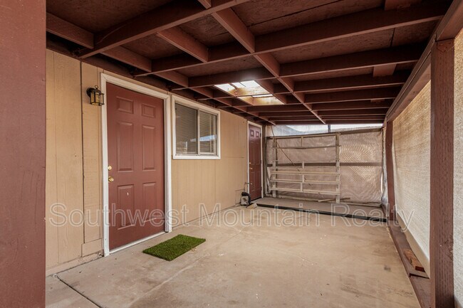 Building Photo - 10546 E Boise St