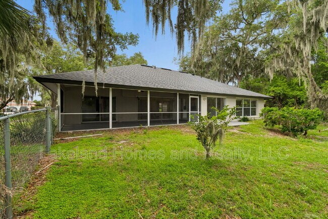 Building Photo - 95 Woodside Dr