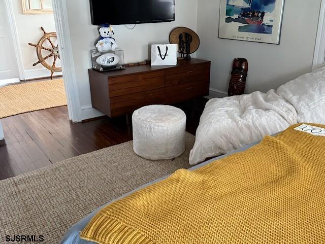 Building Photo - 16 S Somerset Ave