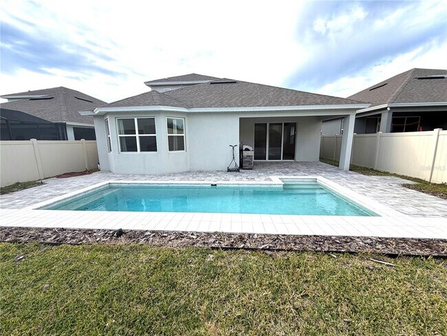 Building Photo - 15050 Lake Bessie Loop