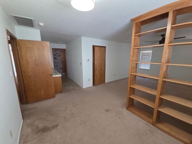 Building Photo - Gorgous 3 Bedroom 2/5 Bath Country Home