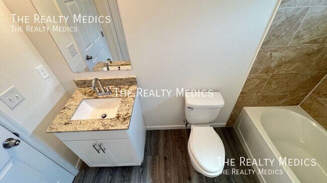 Building Photo - 1242 Halber Ave NW