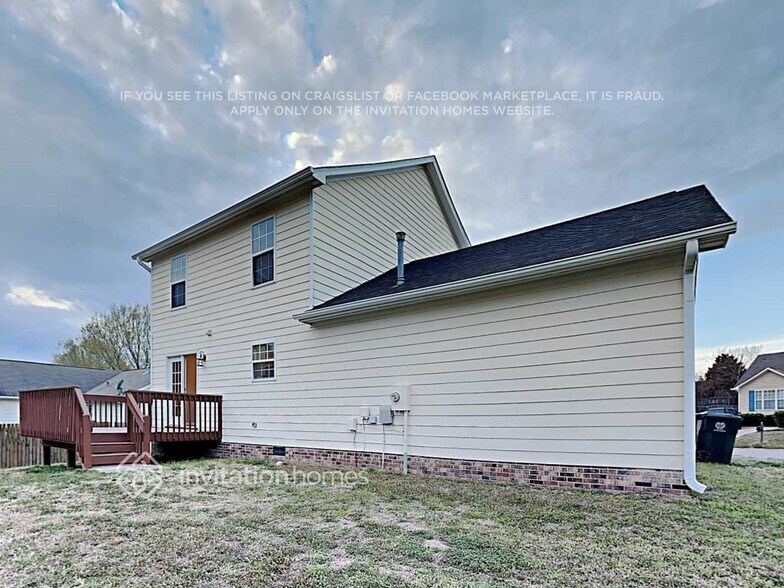 Building Photo - 4428 Moss Spring Dr