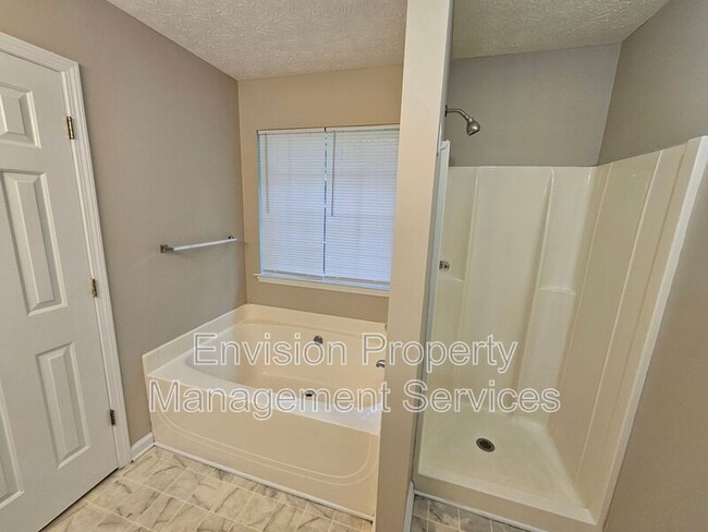 Building Photo - 1775 Graystone Dr