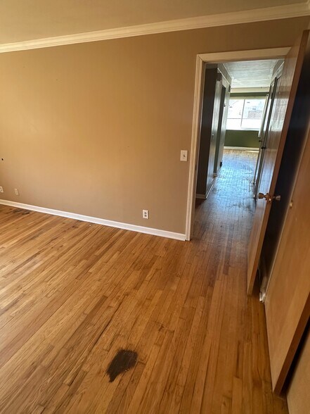 Building Photo - 3344 Buell St