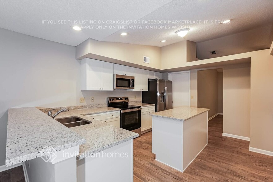 Building Photo - 10410 Tara Dr