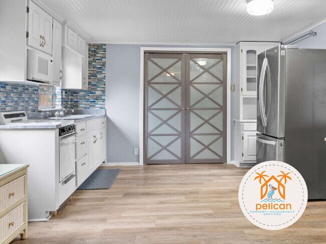 Building Photo - Cozy Studio in Pensacola