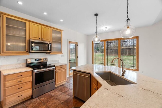 Building Photo - 15 Carl Roberts Rd