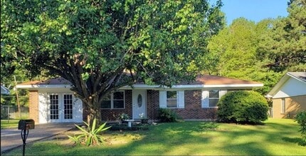 Building Photo - 120 Powell Dr