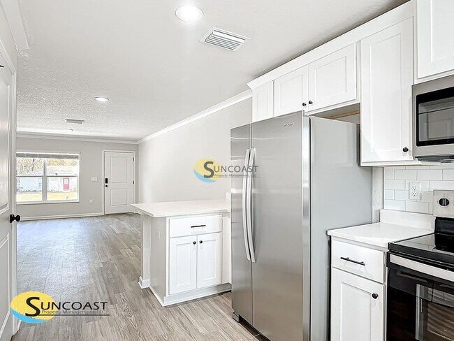 Building Photo - 163 Midway Rd