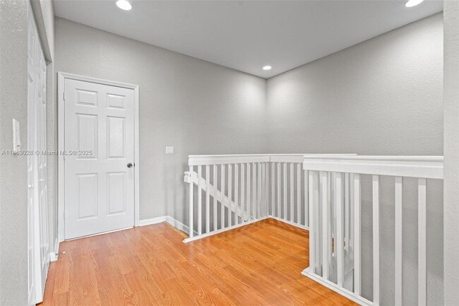 Building Photo - 623 NE 21st Terrace
