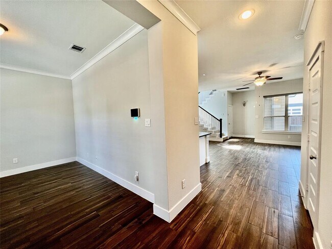 Building Photo - 18118 Moonlit River Dr