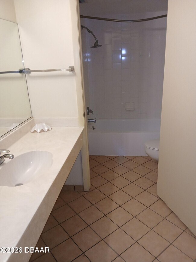 Building Photo - 1909 S Atlantic Ave