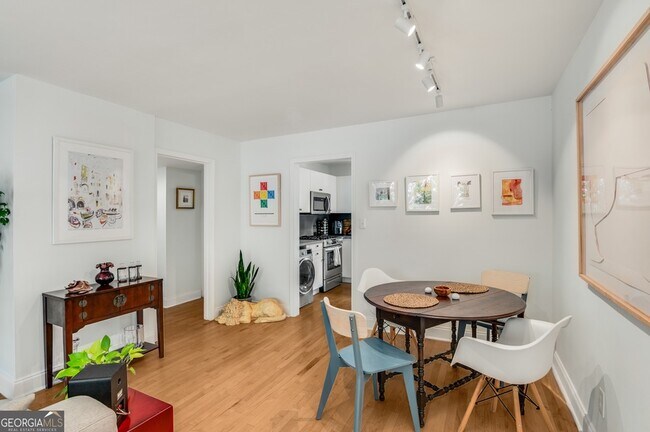 Building Photo - 96 Ardmore Pl NW