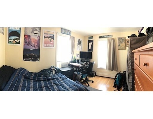 Building Photo - 11 Parker St