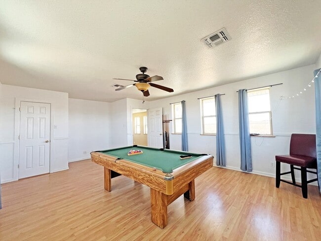 Building Photo - 101 Capt Lee