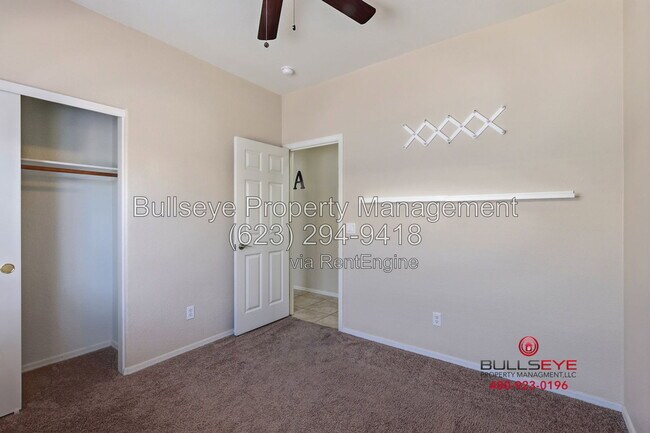 Building Photo - 3736 E Woodside Way