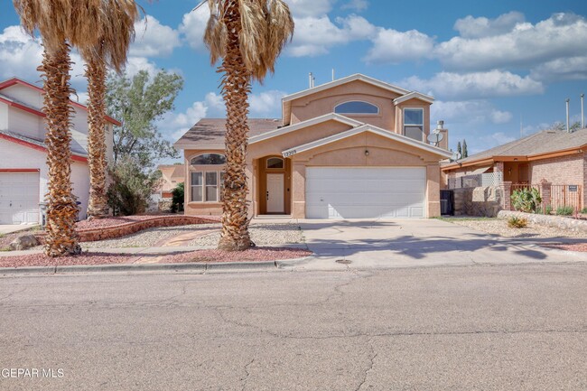 Building Photo - 12209 Chato Villa Dr