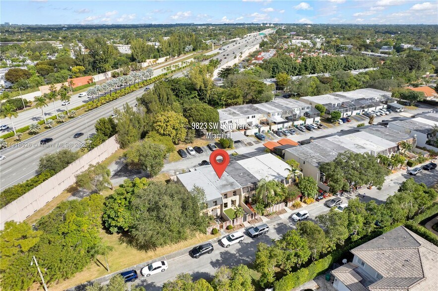 Building Photo - 9823 SW 93rd Ter