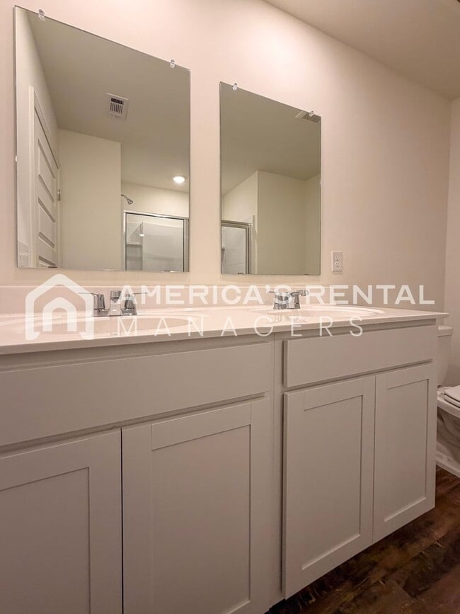 Building Photo - DEPOSIT PENDING! Sign a 13-month lease by 3/31/2026 to receive a $500 Gift Card! New Construction...