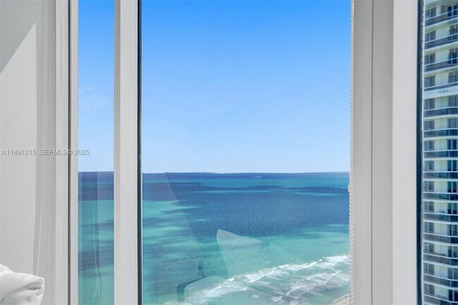 Building Photo - 4779 Collins Ave