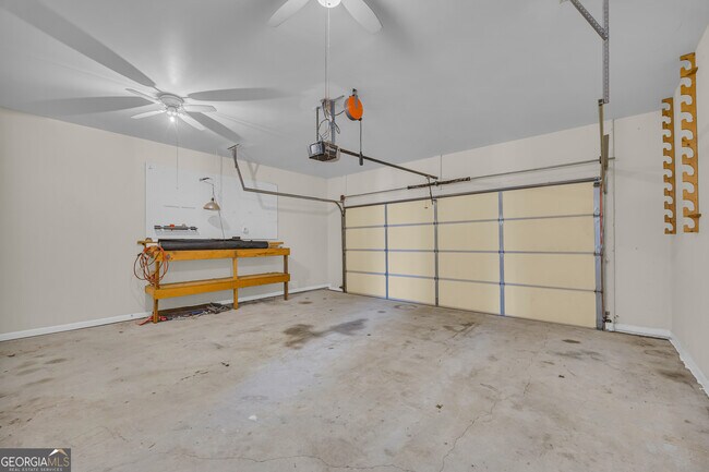 Building Photo - 494 Bishop Ct