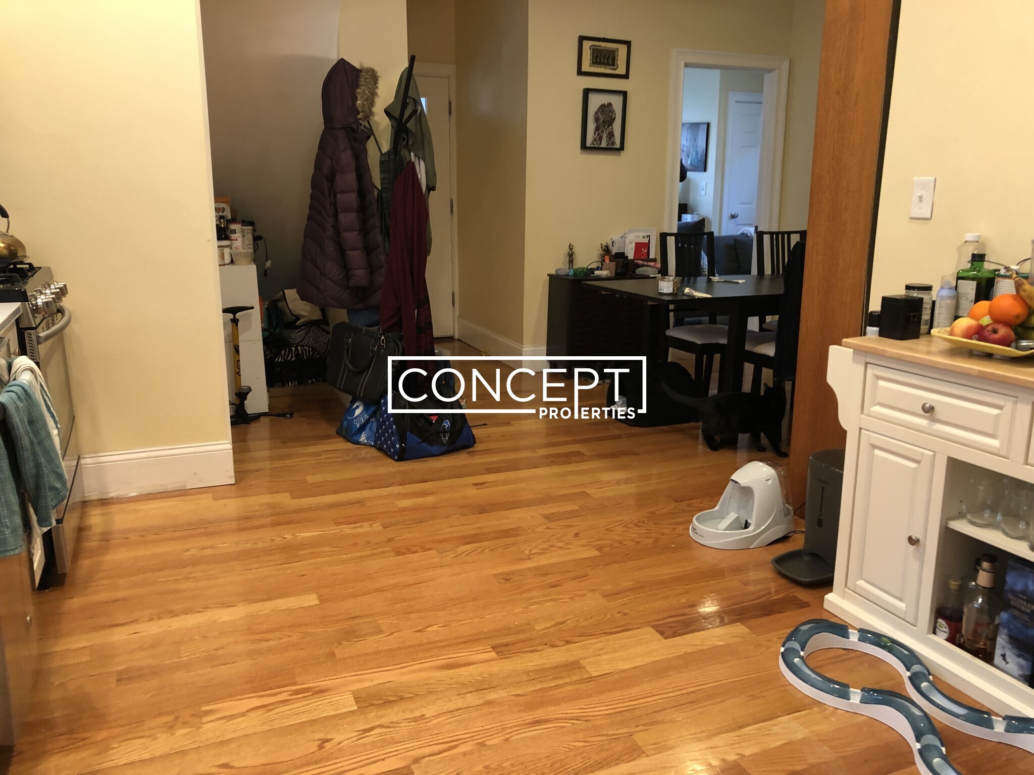 Building Photo - 8 Claremon St