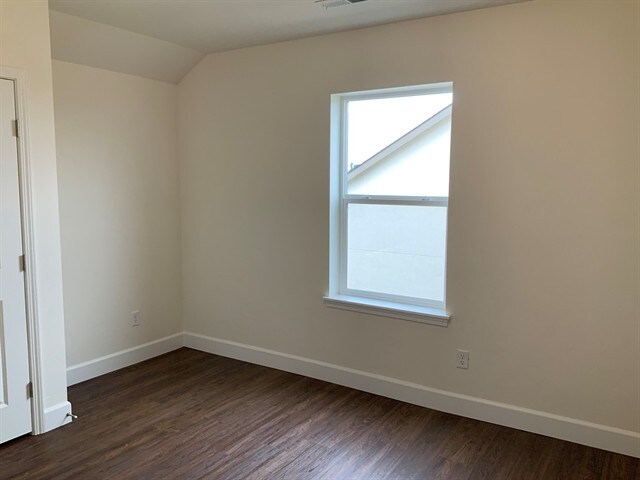 Building Photo - 3626 S Natural Wy