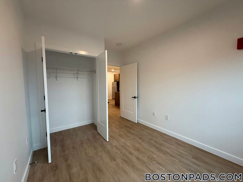 Building Photo - 199 Gardner St